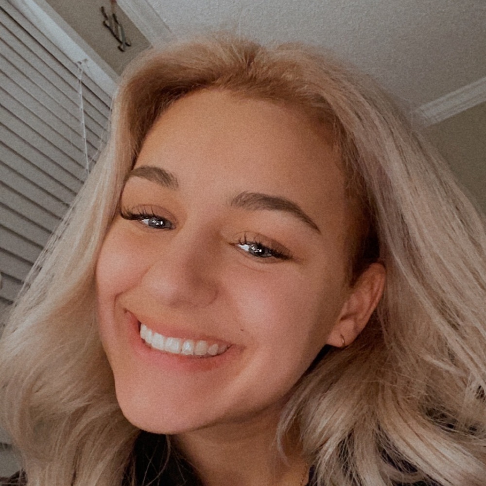 Meet your Posher, Alissa